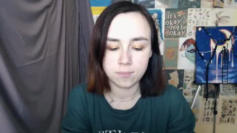 veryveryvery_shy online show from February 18, 7:32 am