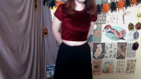 veryveryvery_shy online show from October 29, 8:38 am