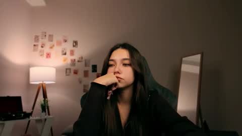 Rachel online show from November 30, 7:40 pm