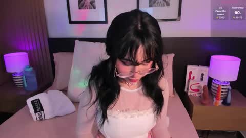 Snapshot of vi_anaya chatting on November 12, 11:43 am Anaya online show from November 12, 11:43 am