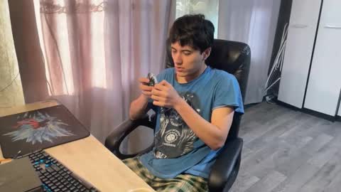 Snapshot of vialeras chatting on October 31, 10:05 am vialeras online show from October 31, 10:05 am