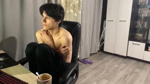 Snapshot of vialeras chatting on December 19, 11:34 pm vialeras online show from December 19, 11:34 pm