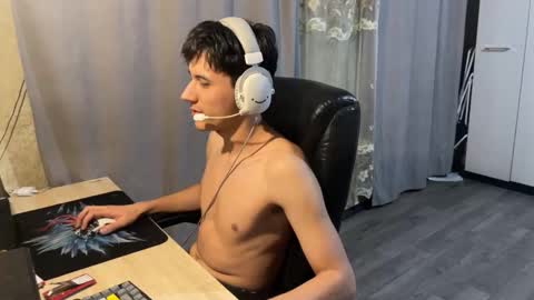 Snapshot of vialeras chatting on January 6, 8:56 pm vialeras online show from January 6, 8:56 pm