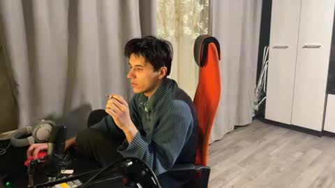 Snapshot of vialeras chatting on February 1, 2:48 pm vialeras online show from February 1, 2:48 pm