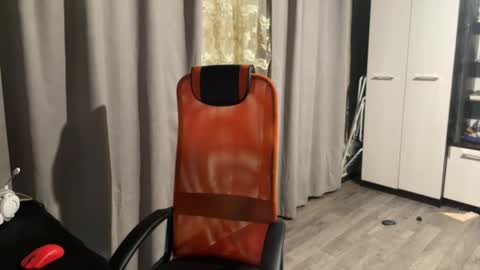 Snapshot of vialeras chatting on February 13, 9:11 pm vialeras online show from February 13, 9:11 pm