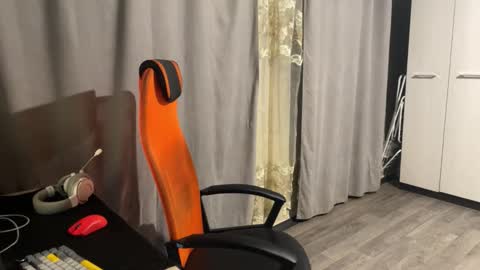 Snapshot of vialeras chatting on February 18, 2:29 am vialeras online show from February 18, 2:29 am