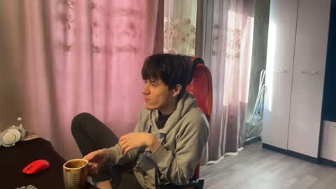 Snapshot of vialeras chatting on February 20, 5:15 am vialeras online show from February 20, 5:15 am