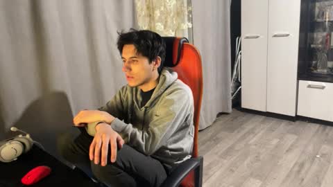 Snapshot of vialeras chatting on February 21, 6:09 pm vialeras online show from February 21, 6:09 pm