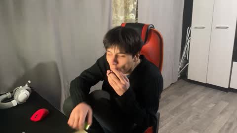 Snapshot of vialeras chatting on February 25, 5:44 pm vialeras online show from February 25, 5:44 pm