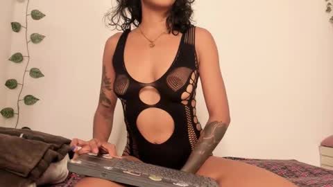 Snapshot of vianka_millerxxx chatting on February 19, 11:36 pm Vianka online show from February 19, 11:36 pm