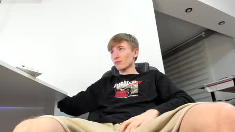 Snapshot of vibemygirl chatting on January 20, 1:32 pm vibemygirl online show from January 20, 1:32 pm