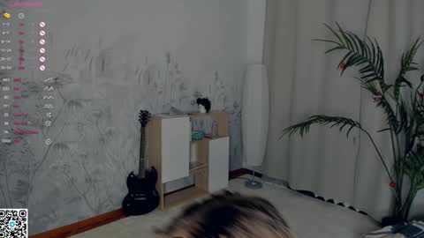 Snapshot of vibes_of_joy chatting on January 11, 2:20 am Mikky online show from January 11, 2:20 am