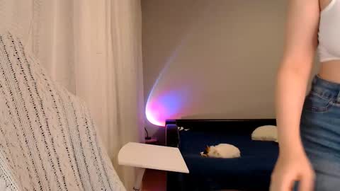 Snapshot of vibezgirl chatting on October 3, 5:32 pm Amelia online show from October 3, 5:32 pm