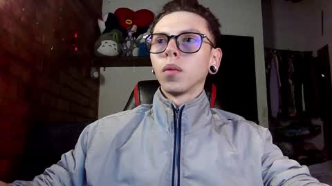 Vicent Brais online show from February 1, 1:12 am