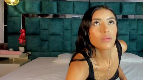 antonia y andrew online show from April 9, 4:56 am