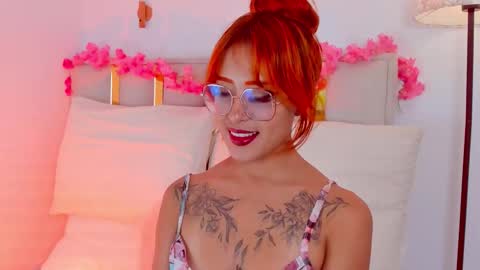 Snapshot of vicioushorse33 chatting on October 30, 10:10 pm Sophie and Stan online show from October 30, 10:10 pm