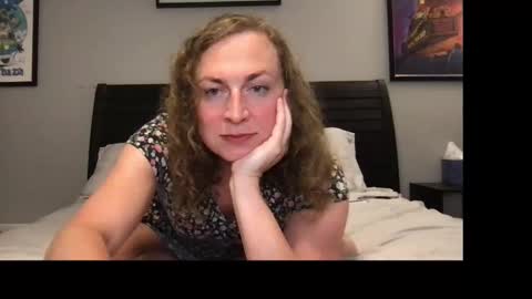 Vicki Stockings online show from October 17, 1:31 am