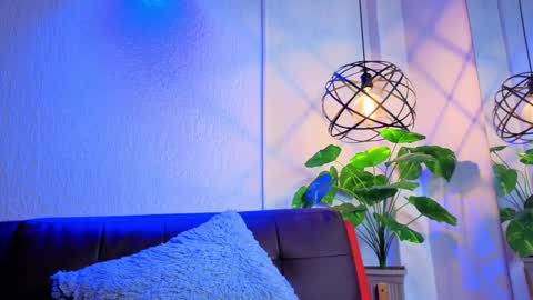 Snapshot of vicky_bass chatting on October 21, 8:42 pm VICTORIA online show from October 21, 8:42 pm