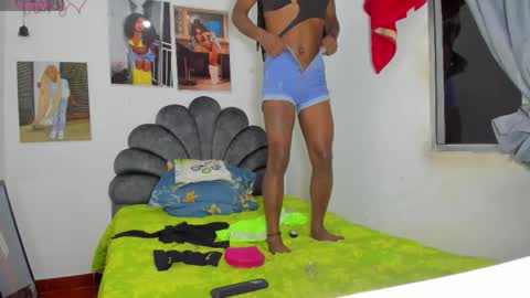 vicky manuela online show from February 15, 3:47 am