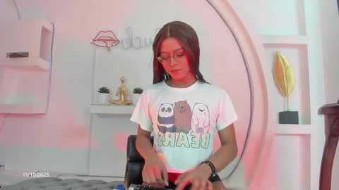 vicky_hottman online show from October 12, 5:06 am
