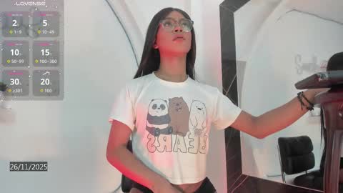 Snapshot of vicky_hottman chatting on November 27, 4:14 am vicky_hottman online show from November 27, 4:14 am