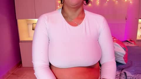 V I C K Y online show from January 23, 9:50 pm