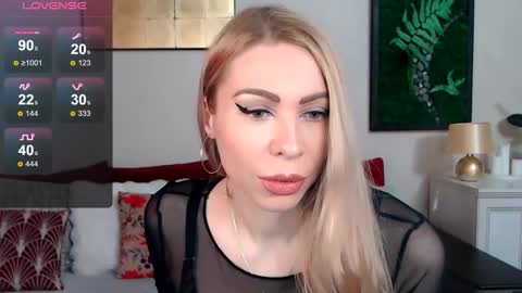VickyVenus online show from February 25, 10:29 pm