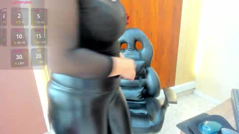 Vicky online show from December 20, 8:27 pm