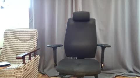 Vic online show from April 16, 12:50 pm