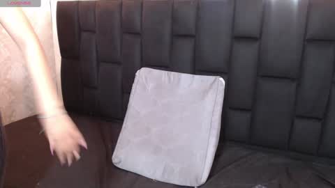 Snapshot of victoria017 chatting on January 15, 3:54 am Victoria online show from January 15, 3:54 am