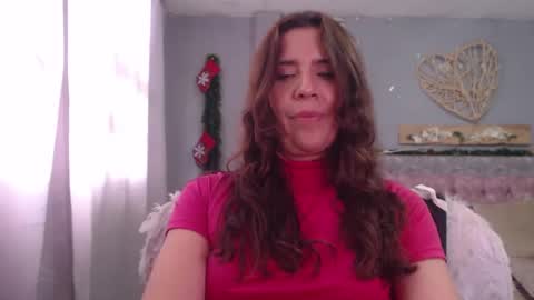 Snapshot of victoria25_meester chatting on December 19, 8:02 pm Hi guys Im victoria Be the one who can control me in PVT online show from December 19, 8:02 pm