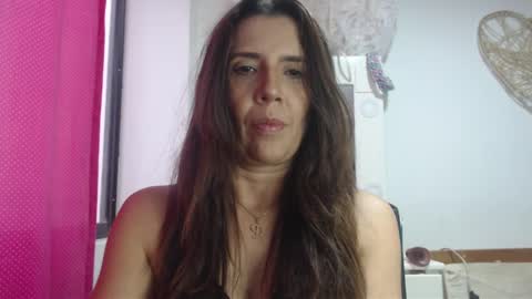 Snapshot of victoria25_meester chatting on January 20, 8:40 pm Hi guys Im victoria Be the one who can control me in PVT online show from January 20, 8:40 pm