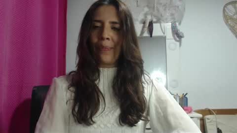 Snapshot of victoria25_meester chatting on January 22, 11:53 pm Hi guys Im victoria Be the one who can control me in PVT online show from January 22, 11:53 pm