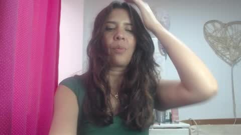 Snapshot of victoria25_meester chatting on February 4, 9:41 pm Hi guys Im victoria Be the one who can control me in PVT online show from February 4, 9:41 pm