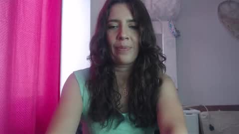 Snapshot of victoria25_meester chatting on February 9, 2:40 pm Hi guys Im victoria Be the one who can control me in PVT online show from February 9, 2:40 pm