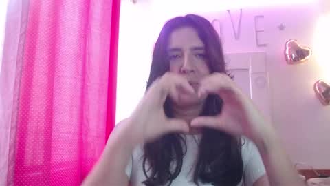 Snapshot of victoria25_meester chatting on February 25, 5:25 pm Hi guys Im victoria Be the one who can control me in PVT online show from February 25, 5:25 pm