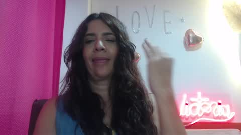 Snapshot of victoria25_meester chatting on March 5, 8:53 pm Hi guys Im victoria Be the one who can control me in PVT online show from March 5, 8:53 pm