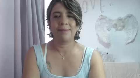 Snapshot of victoria25_meester chatting on September 23, 3:26 pm Hi guys Im victoria Be the one who can control me in PVT online show from September 23, 3:26 pm