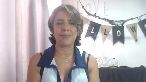Snapshot of victoria25_meester chatting on October 11, 3:32 pm Hi guys Im victoria Be the one who can control me in PVT online show from October 11, 3:32 pm