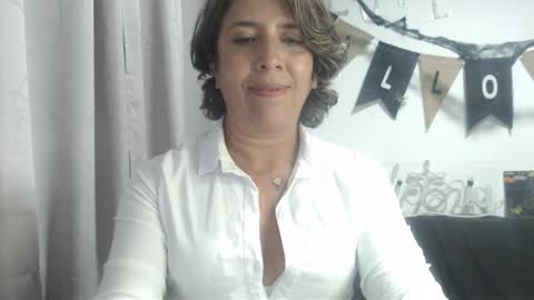 Snapshot of victoria25_meester chatting on October 15, 10:43 pm Hi guys Im victoria Be the one who can control me in PVT online show from October 15, 10:43 pm