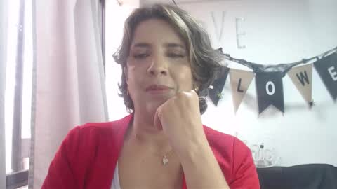 Snapshot of victoria25_meester chatting on October 19, 7:47 pm Hi guys Im victoria Be the one who can control me in PVT online show from October 19, 7:47 pm