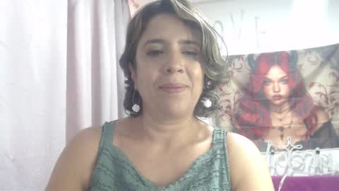 Snapshot of victoria25_meester chatting on November 18, 8:02 pm Hi guys Im victoria Be the one who can control me in PVT online show from November 18, 8:02 pm