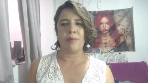 Snapshot of victoria25_meester chatting on November 30, 9:41 pm Hi guys Im victoria Be the one who can control me in PVT online show from November 30, 9:41 pm