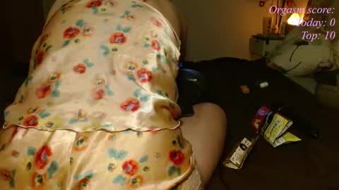 Snapshot of victoria97 chatting on December 2, 7:42 pm Victoria97 online show from December 2, 7:42 pm