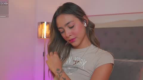 Snapshot of victoria__rossi chatting on January 30, 12:37 pm online show from January 30, 12:37 pm