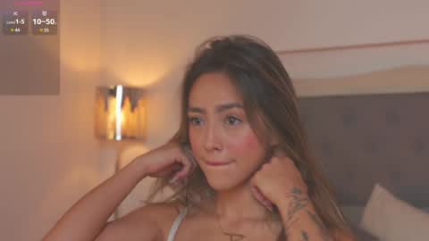 Snapshot of victoria__rossi chatting on February 4, 11:49 am online show from February 4, 11:49 am