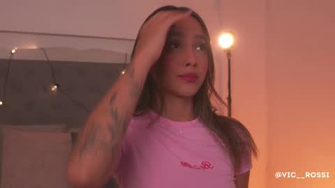 Snapshot of victoria__rossi chatting on October 4, 12:25 pm online show from October 4, 12:25 pm