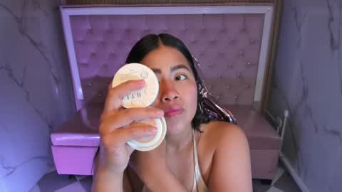 Snapshot of victoria_b_ chatting on October 3, 8:06 pm victoria_b_ online show from October 3, 8:06 pm
