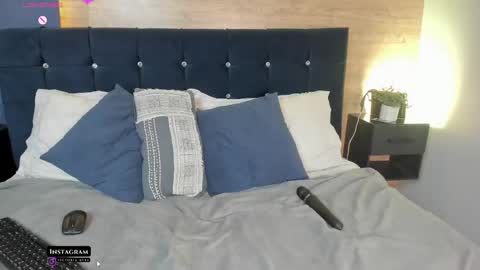 Victoria online show from October 1, 8:59 pm