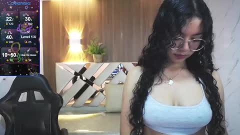 victoria_castillo_b online show from November 12, 3:18 am